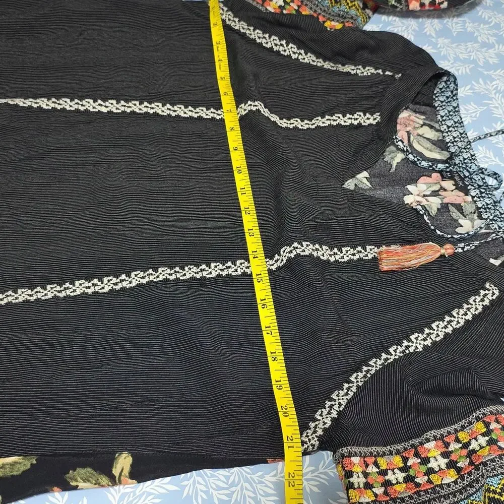 John Mark Sz M BOHO Grunge Goth Embroidered Tassels Black Dark Moody Floral Top - Picture 10 of 12